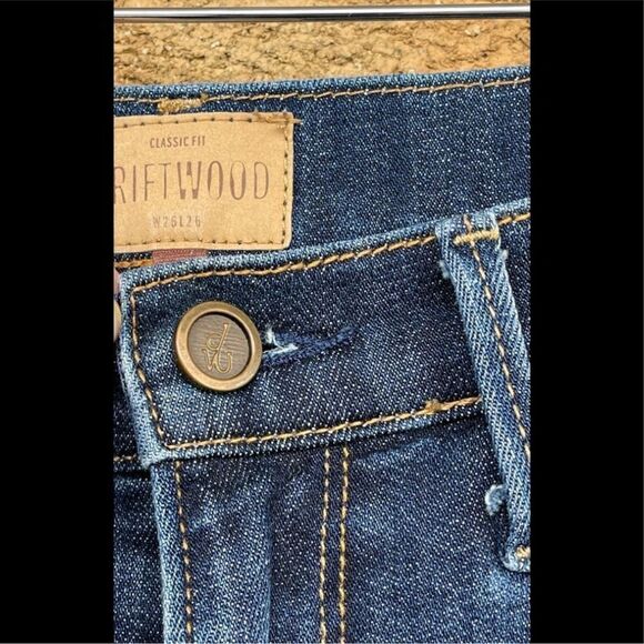 Driftwood Amelia Skraight Crop Classic Fit
Frayed Step Hem Ankle Jeans size 26 - Picture 4 of 10